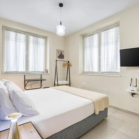 Bentzi...Boutique Apartment 1, Classic Double With Kitchenette, 2 Guests Atenas Exterior foto