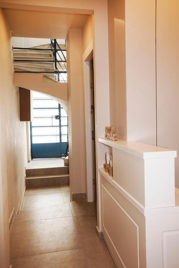 Bentzi...Boutique Apartment 1, Classic Double With Kitchenette, 2 Guests Atenas Exterior foto